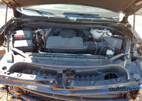 2023 Chevrolet Suburban C1500 Premier z USA, uszkodzony, nr VIN 1GNSCFKD1PR135410